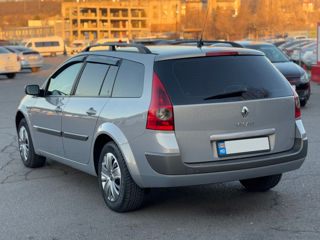 Renault Megane foto 8