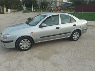 Nissan Almera foto 2