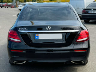 Mercedes E-Class foto 6