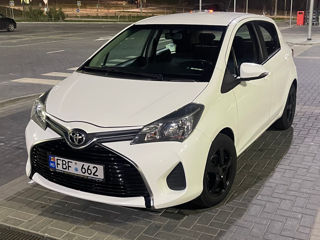 Toyota Yaris foto 2