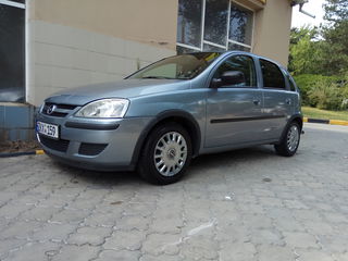 Opel Corsa foto 1