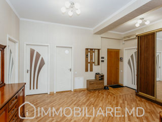 Apartament cu 2 camere, 117 m², Centru, Chișinău foto 7