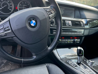 BMW 5 Series foto 1