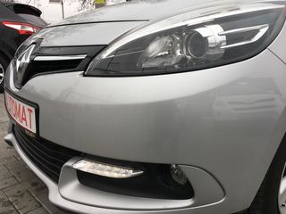 Renault Grand Scenic foto 7