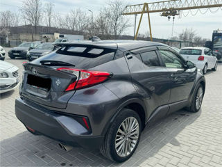 Toyota C-HR foto 4