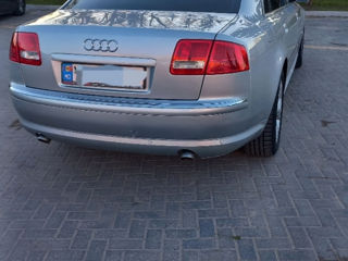 Audi A8 foto 9