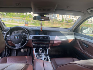 BMW 5 Series foto 4