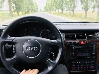 Audi A8 foto 5