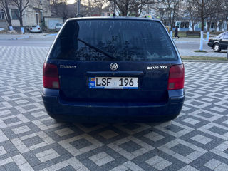 Volkswagen Passat foto 4