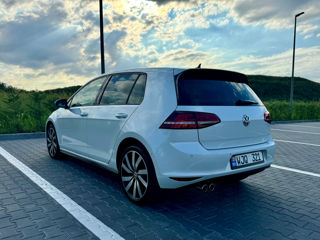 Volkswagen Golf foto 2