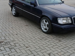 Mercedes E-Class foto 4