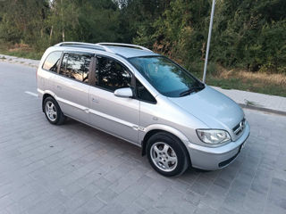 Opel Zafira foto 3