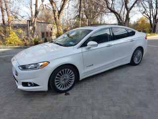 Ford Fusion foto 2