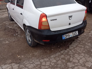 Dacia Logan foto 3