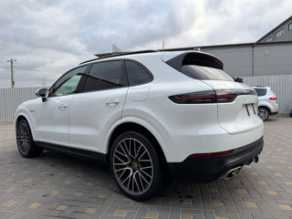 Porsche Cayenne foto 4