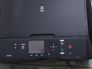 2 multifunctionale Canon și Samsung