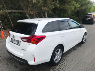 Toyota Auris foto 8