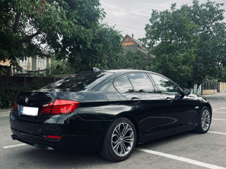 BMW 5 Series foto 4