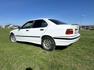 BMW 3 Series foto 1