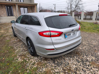 Ford Mondeo foto 5