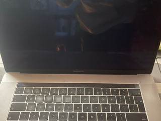 MacBook Pro 15 foto 2