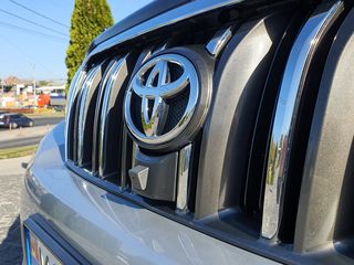 Toyota Land Cruiser Prado foto 17