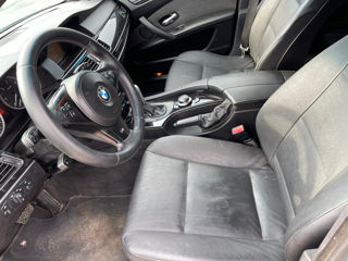 BMW 5 Series foto 9