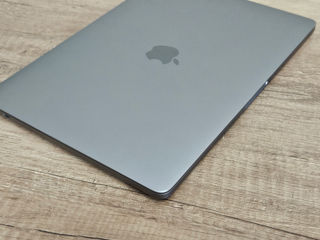 Apple MacBook Pro 13 2018 (i5 3.60Ghz/16Gb/128Gb) foto 8