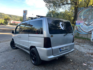 Mercedes Vito foto 2