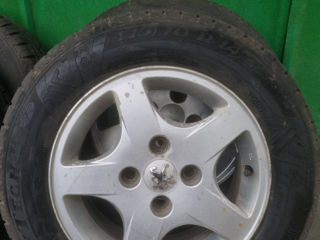 Jante cu anvelope 175 / 70 R14 foto 2