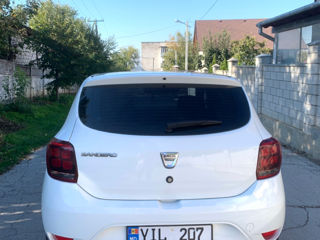 Dacia Sandero foto 3