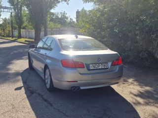 BMW 5 Series foto 3