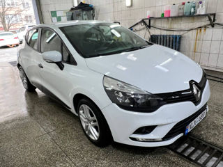 Renault Clio foto 2