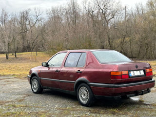 Volkswagen Vento foto 6