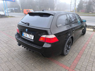 BMW 5 Series foto 3