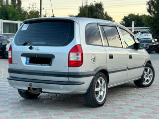 Opel Zafira foto 4