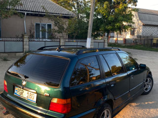 BMW 3 Series foto 5