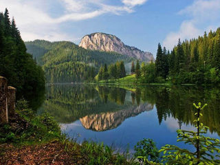 Excursie o zi la Lacul Rosu si Cheile Bicazului(shopping la palas mall)(optional) -1300 lei-1 pers foto 1