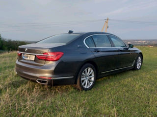 BMW 7 Series foto 4