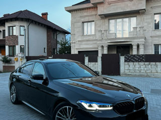 BMW 5 Series foto 1