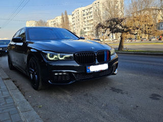 BMW 7 Series фото 10