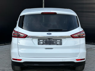 Ford S-Max foto 5