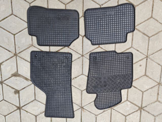 Резиновые коврики для VW Passat CC/B6 foto 1