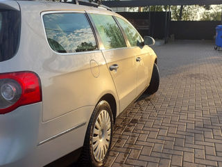 Volkswagen Passat foto 6