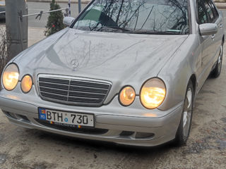 Mercedes E Class foto 3