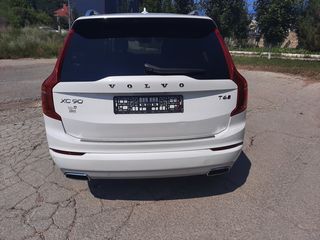 Volvo XC90 foto 2