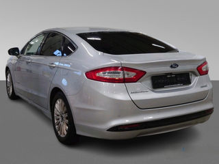 Ford Mondeo foto 5