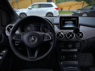 Mercedes B-Class foto 6