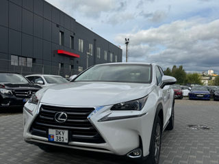 Lexus NX Series foto 1