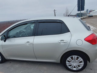 Toyota Auris foto 2